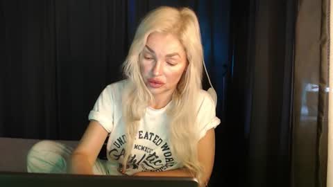 Margoo online show from October 12, 2025, 2:43 am