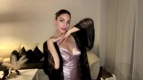 Margot online show from September 12, 2025, 8:42 pm