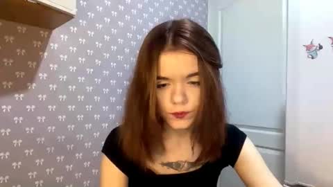 Lina online show from December 2, 2025, 9:21 pm