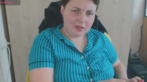 Mari online show from October 12, 2025, 9:30 am