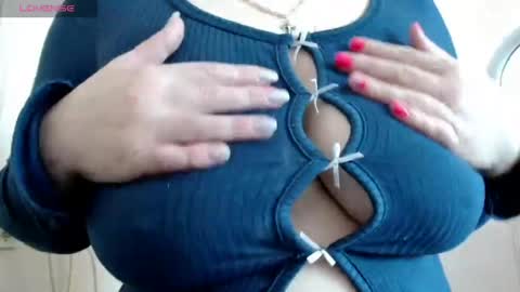 Mari online show from April 14, 2026, 5:13 am