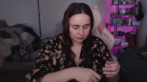 mari moore online show from March 2, 2026, 10:44 am