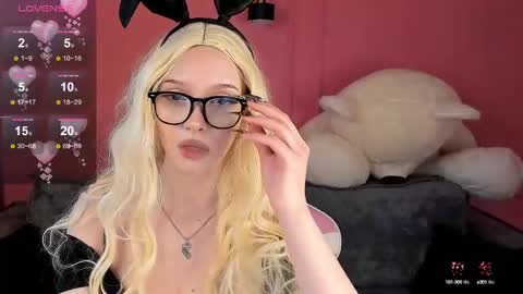 mari_nett online show from February 28, 2025, 6:32 am