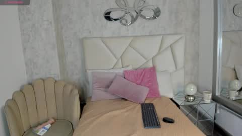 Snapshot of maria_09_ chatting on February 19, 2026, 10:55 am Maria online show from February 19, 2026, 10:55 am