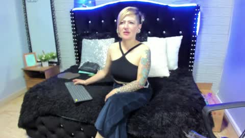 Maria fernanda online show from December 3, 2024, 2:36 am