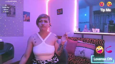 Maria fernanda online show from November 4, 2025, 3:05 am