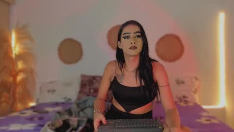 Maria Jhonees online show from November 9, 2025, 3:05 am