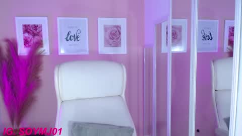 Snapshot of maria_jones chatting on December 19, 2024, 3:19 pm Instagram soymj01 online show from December 19, 2024, 3:19 pm