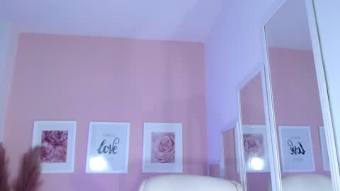 Snapshot of maria_jones chatting on January 13, 2025, 12:02 pm Instagram soymj01 online show from January 13, 2025, 12:02 pm