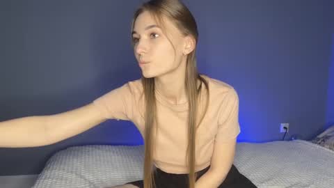Snapshot of maria_plaudice chatting on February 21, 2025, 11:44 am maria online show from February 21, 2025, 11:44 am