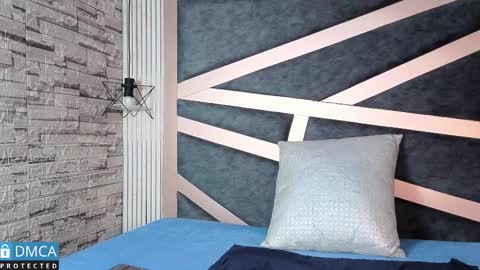 maria_twenty online show from October 28, 2025, 11:03 am