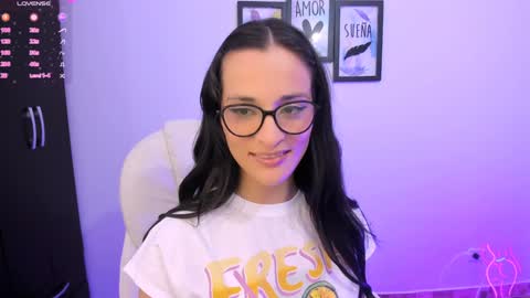 Leidy online show from January 4, 2025, 8:27 pm