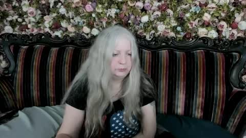 Maria online show from April 22, 2026, 11:39 pm