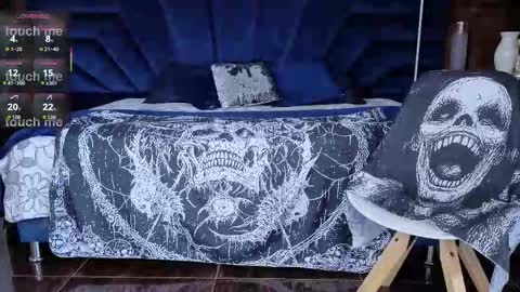 Maria online show from October 3, 2025, 7:33 pm