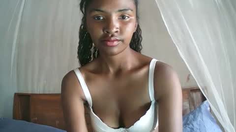 Maria online show from November 19, 2025, 5:29 am