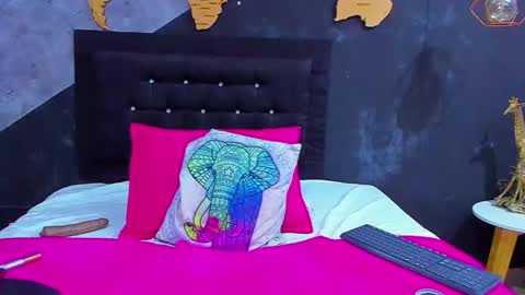  MARIAM online show from October 23, 2025, 1:54 pm