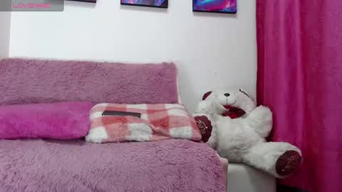 mariam_schubert online show from March 11, 2025, 2:51 pm