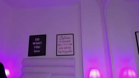 Snapshot of mariam_scott18 chatting on January 13, 2025, 1:23 am Mariam online show from January 13, 2025, 1:23 am