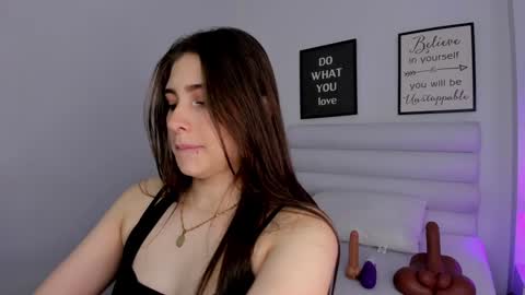 Snapshot of mariam_scott18 chatting on February 5, 2025, 7:10 pm Mariam online show from February 5, 2025, 7:10 pm