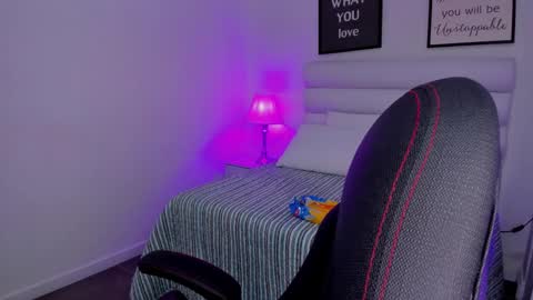 Snapshot of mariam_scott18 chatting on February 28, 2025, 7:46 pm Mariam online show from February 28, 2025, 7:46 pm