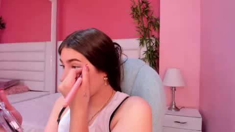 Snapshot of mariam_scott18 chatting on October 7, 2025, 6:43 am Mariam online show from October 7, 2025, 6:43 am