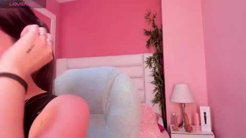 Snapshot of mariam_scott18 chatting on November 27, 2025, 2:57 am Mariam online show from November 27, 2025, 2:57 am