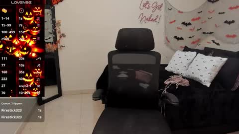   Mariam Castiblanco online show from October 16, 2025, 11:17 pm