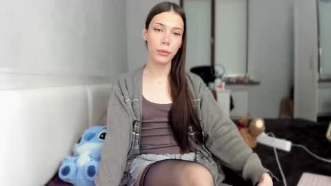 Mariam  online show from May 25, 2026, 3:01 am