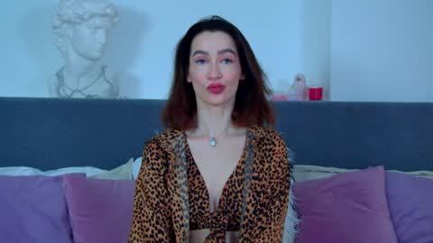 MariaMenson online show from February 7, 2025, 6:24 pm