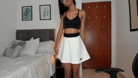 Snapshot of marian_nn chatting on April 23, 2026, 8:00 pm Mariana online show from April 23, 2026, 8:00 pm