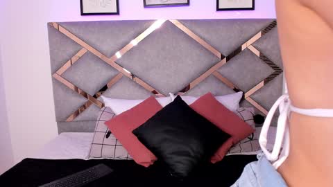 Marian online show from February 2, 2025, 2:38 am