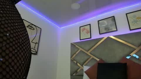 Marian online show from March 4, 2025, 2:38 am