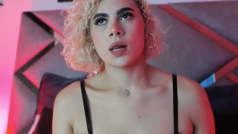 Marian online show from March 18, 2026, 7:06 pm