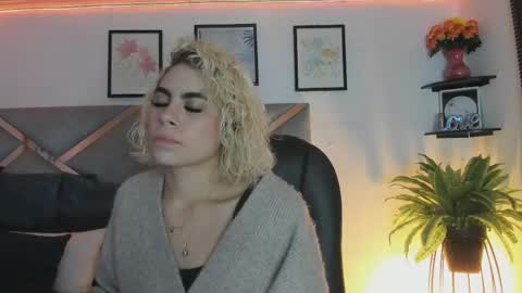 Marian online show from April 20, 2026, 7:04 pm