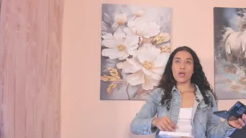 Marian online show from October 31, 2025, 11:22 am