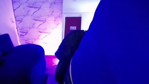 mariana01_m online show from February 9, 2026, 1:59 pm