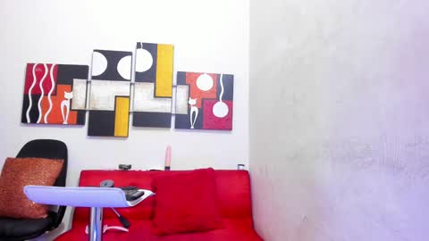 mariana_16_ online show from February 1, 2025, 7:23 pm