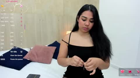 Mariana Allen online show from September 9, 2025, 11:32 am