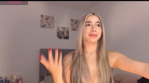 Mariana online show from March 18, 2026, 5:16 pm