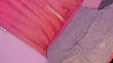 Mariana online show from November 7, 2025, 11:21 am