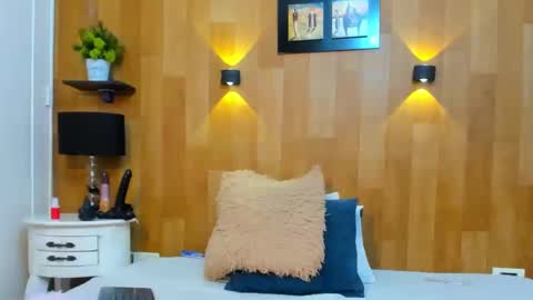 Mariana Angel online show from February 21, 2025, 10:37 pm