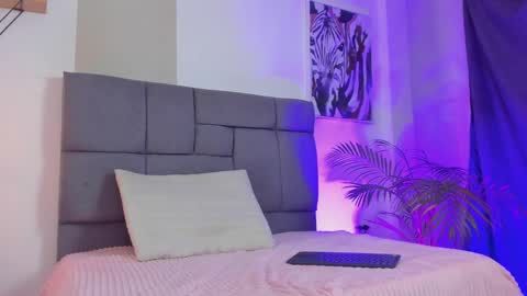 Mariana online show from December 19, 2024, 10:32 pm