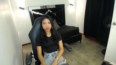 Mariana online show from July 17, 2026, 3:57 am