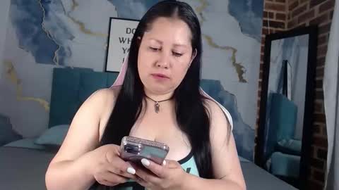 marianasmiith_ online show from September 10, 2025, 11:43 am