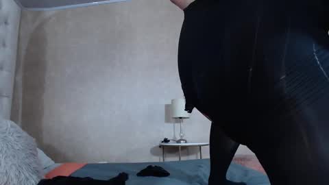 la crespa x online show from March 28, 2026, 12:38 pm