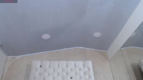 la crespa x online show from April 21, 2026, 12:22 pm