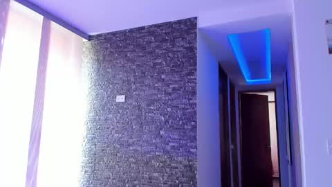 M A R I A N E online show from April 19, 2026, 5:23 pm