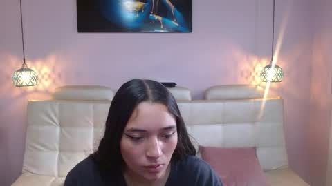 marianne_cam online show from May 20, 2026, 1:06 pm