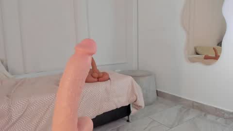 Maria Pettit online show from January 22, 2025, 3:07 pm