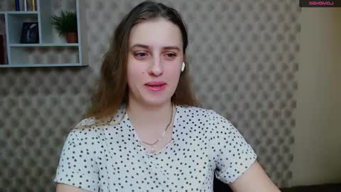 Snapshot of mariatess_ chatting on December 15, 2025, 12:53 pm Mariia online show from December 15, 2025, 12:53 pm